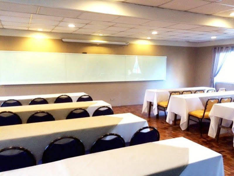 באגויו Baguio Holiday Villas מראה חיצוני תמונה